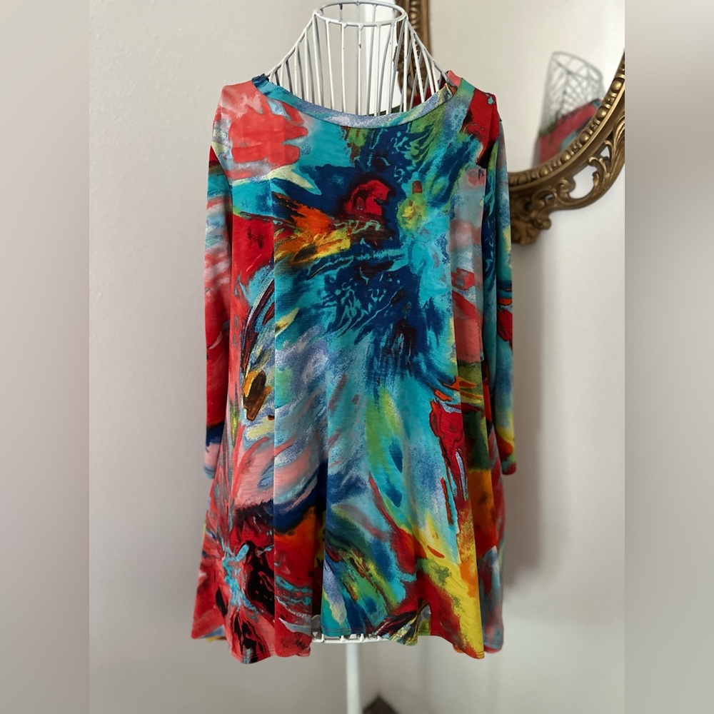 🧡🩵Multi colored top🩵🧡